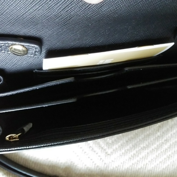 MICHAEL KORS VANNA LG PHONE MINI CROSSBODY CLUTCH - Picture 5 of 6